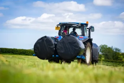 3pl bale handling eqipment double tipper39 2 e1605091127580 1