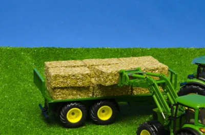 Kids Globe Square Bales (Pack of 4) 6 610704 3 1