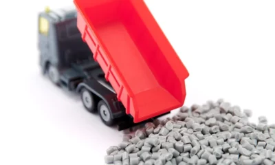 632903