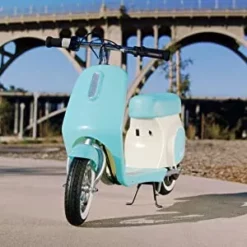 Razor Pocket Mod Petite Vespa 18 7e9049f5 2a86 4efa a07d 0fd34c845104.cr722021602160pt0sx300v1