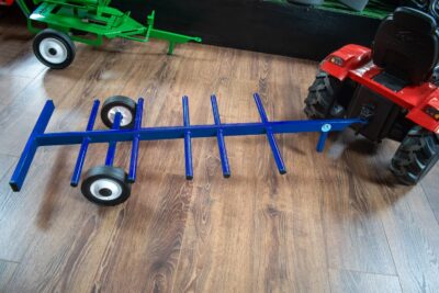 Killbran Blue Bale Trailer - with 6 Bales 5 Bale trailer blue empty