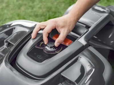 Husqvarna Automower 435x AWD Demo 19 H320 0954 scaled 1