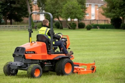 Kubota F-251 Out Front Lawnmower 30 f 251grassside4 768x512 1