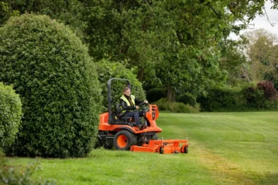 Kubota F-251 Out Front Lawnmower 23 f 251grassside7 768x512 1