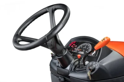 New Kubota G-261RD Ride-On Lawnmower 38 g 261 rdstudiodetails