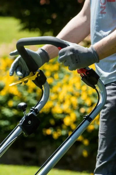 grin pm53a kw mulching lawnmower 7