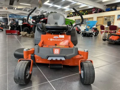 Husqvarna Z242F Zero Turn Lawnmower 41 img6847