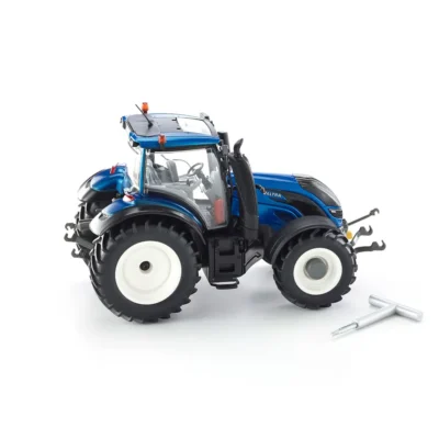 wiking valtra t214 132 model 7