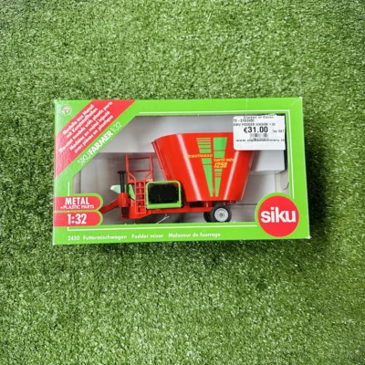 siku 2450 fooder wagon 132 toys