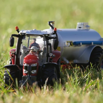 britains massey ferguson 6718s tractor 132 scale model 43235 9