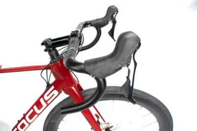 focus izalco max 8.8 ultegra 3