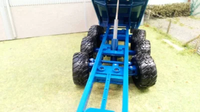 britains 132 scale kane tri axle silage trailer durable halfpipe silage model trailer 4