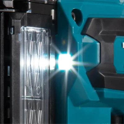 makita fn001gd201 40mm 40v 2 x 2.5ah li ion xgt brushless second fix cordless nail gun 3