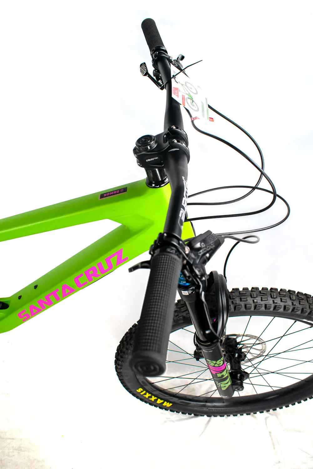 Santa Cruz Nomad C XL S Kit Mountain Bike 6 Santa Cruz Nomad C XL S Kit Mountain Bike - Image 6