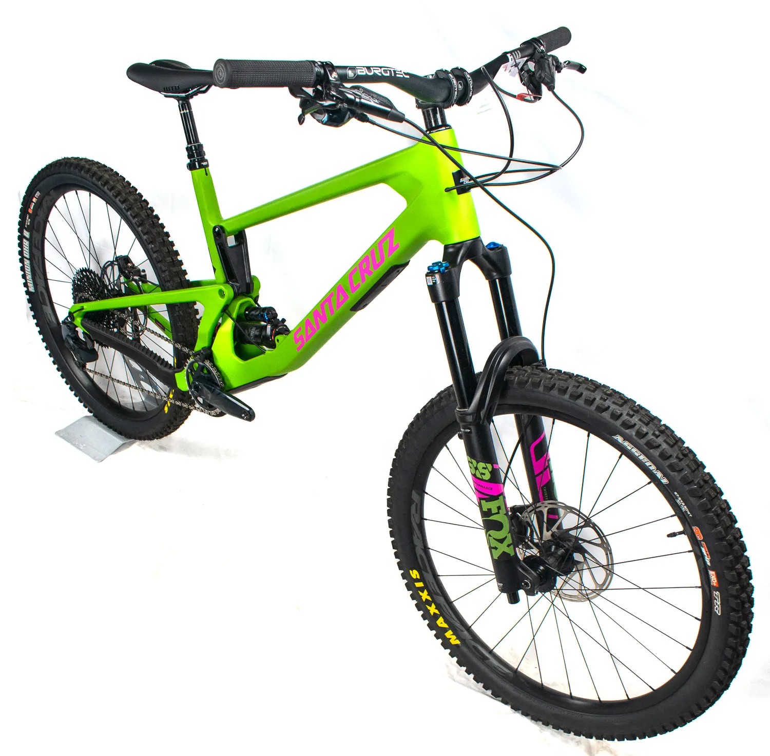 Santa Cruz Nomad C XL S Kit Mountain Bike 10 Santa Cruz Nomad C XL S Kit Mountain Bike - Image 10