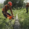 husqvarna 435i chainsaw1