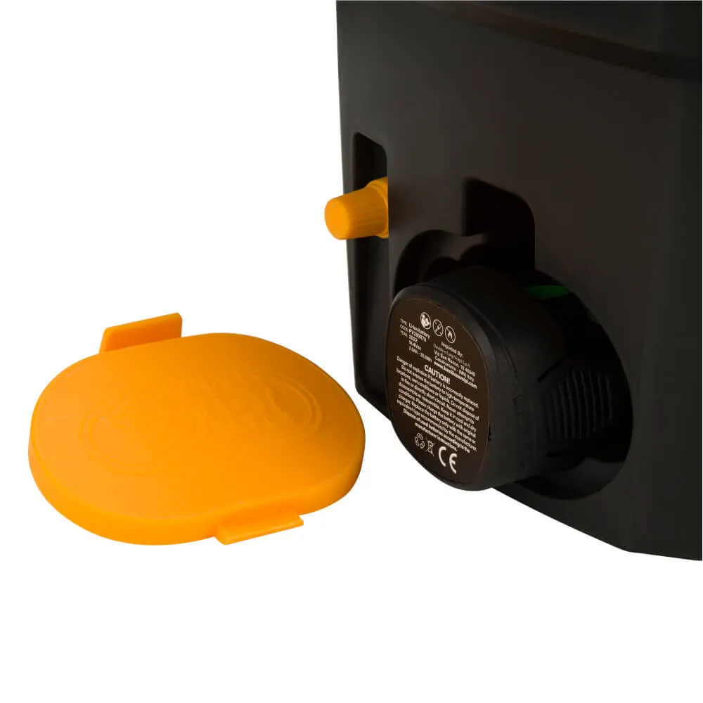 Volpi V-Black E-Pro 16L battery operated spraying pump 2 Volpi V-Black E-Pro 16L battery operated spraying pump - Image 2